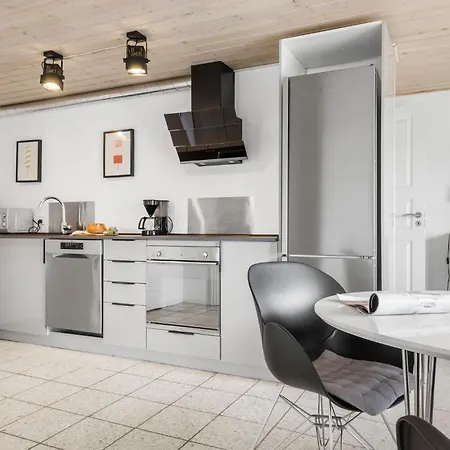 Casa de Férias Lovely In Romo With Kitchen